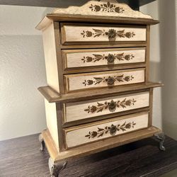 Vintage Jewelry Box