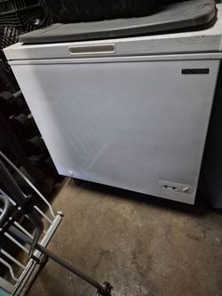 Deep freezer