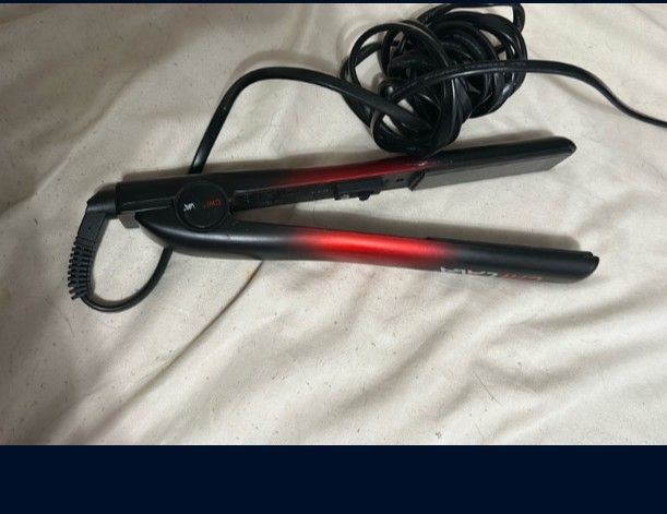 Chi Lava Hair Straightener Flat Iron 