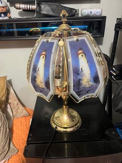 Nice touch base lighthouse lamp