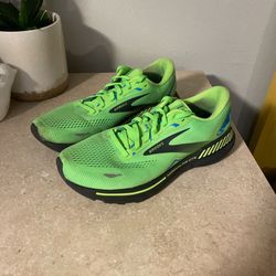 Green Brooks Running Shoes