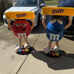 M&M Candy Display Figures With trays