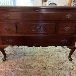 Lane Cedar Chest 