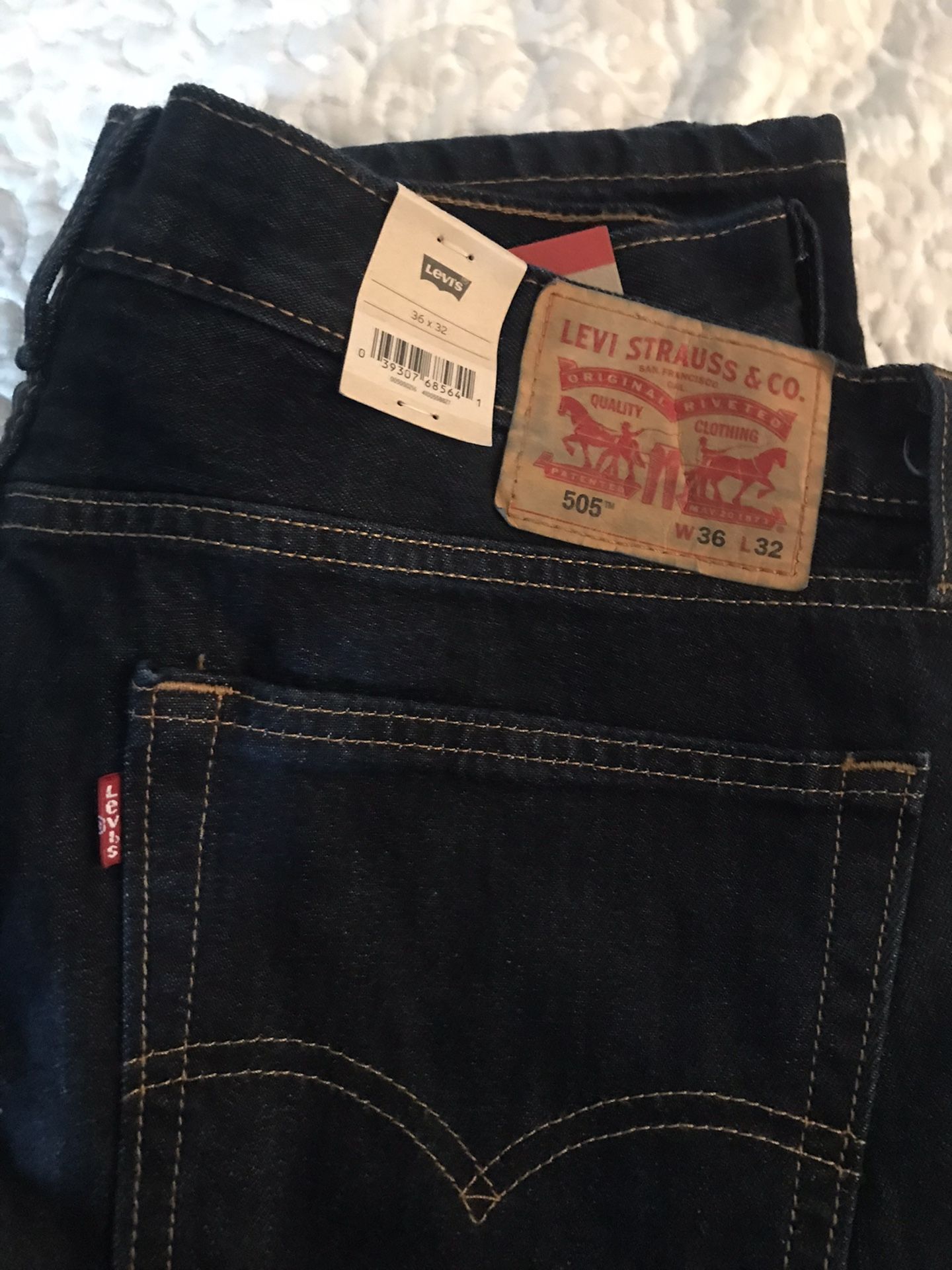 Levis