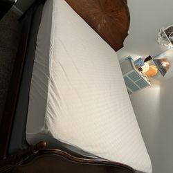 1940s Vintage Full Bed With Mattress And Box Spring 