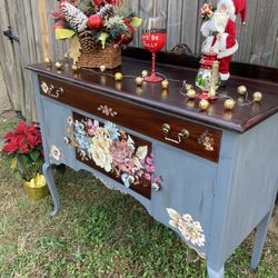 Antique Buffet Super Beautiful 