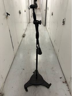 Ultimate Support MC-125 Microphone Stand