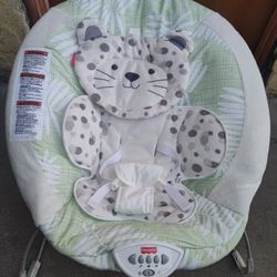 FISHER PRICE MUSICAL BABY BOUNCER