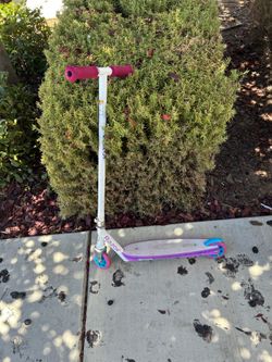 Girl scooter