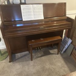 Piano With Bench 