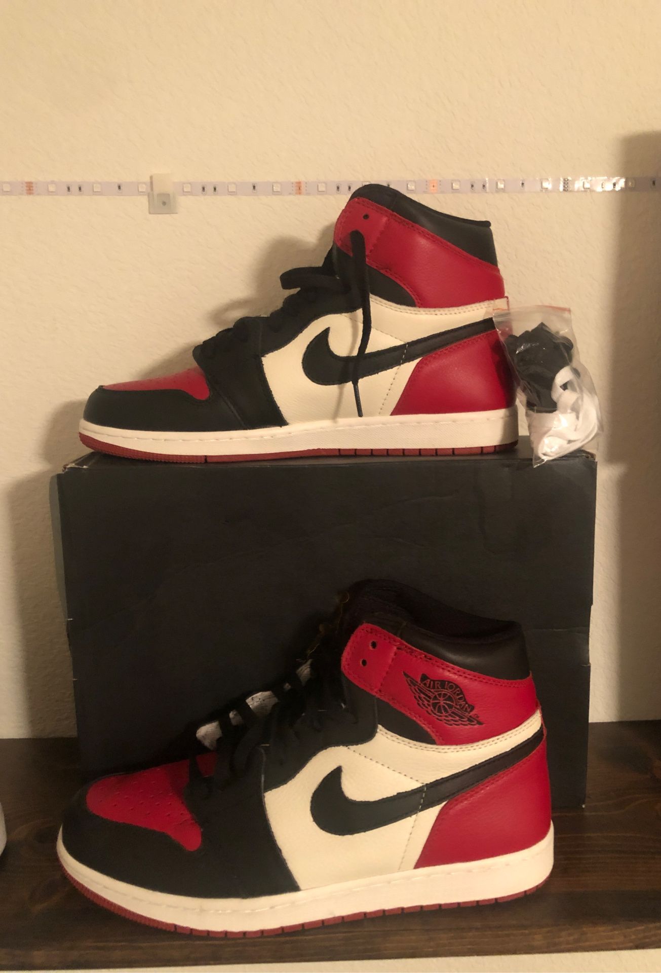 Jordan 1 bred toe