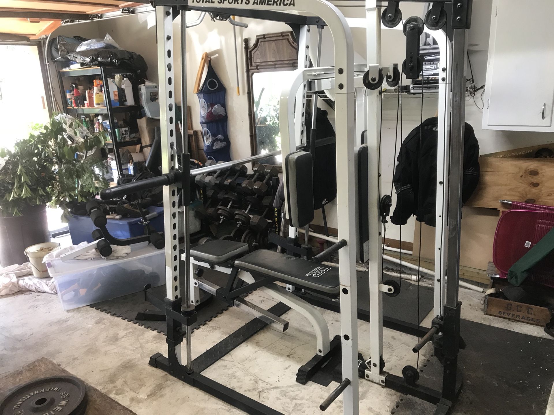 TSA 2000 A smith machines all in one work out gym for Sale in Orange Park FL OfferUp