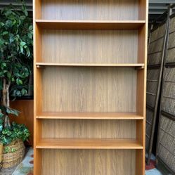 Brown Shelf Bookshelf, with adjustable shelves - 70H x 36W x 9D 