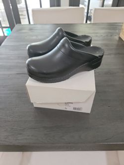 Sanita Karl PU Men's Clogs EU 43 Brand New