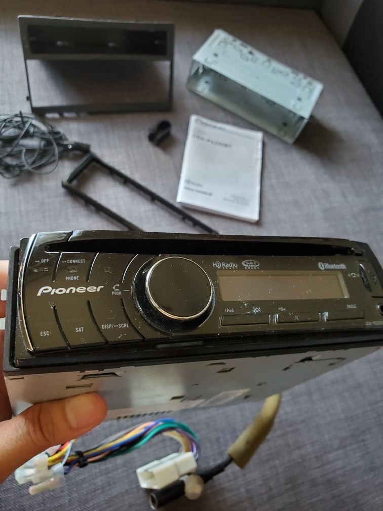 Pioneer DEH-P6200BT CD Player/USB/ Bluetooth Car stereo