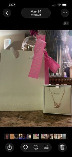 Swarovski rose gold necklace