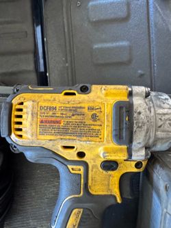 Dewalt 1/2 impact wrench