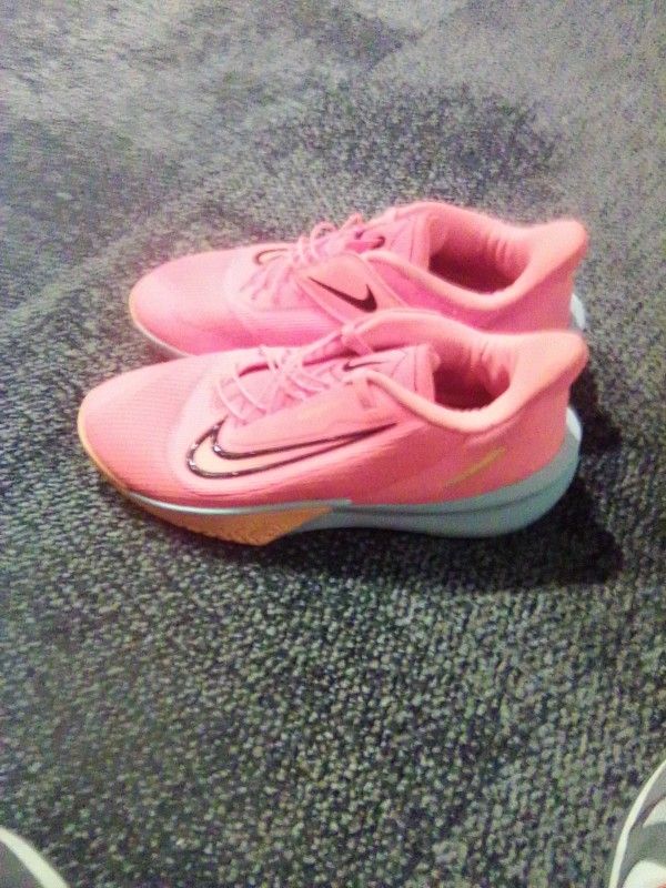 NIKE SIZE 11 PRECISION ORANGE L