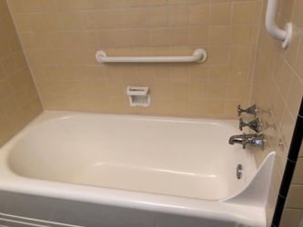 Bath Tub Reglaze