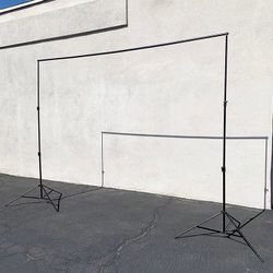 (Brand New) $40 Heavy-Duty Backdrop Stand Adjustable 10ft Wide X 8.5ft Tall with Clips and Carry Bag
