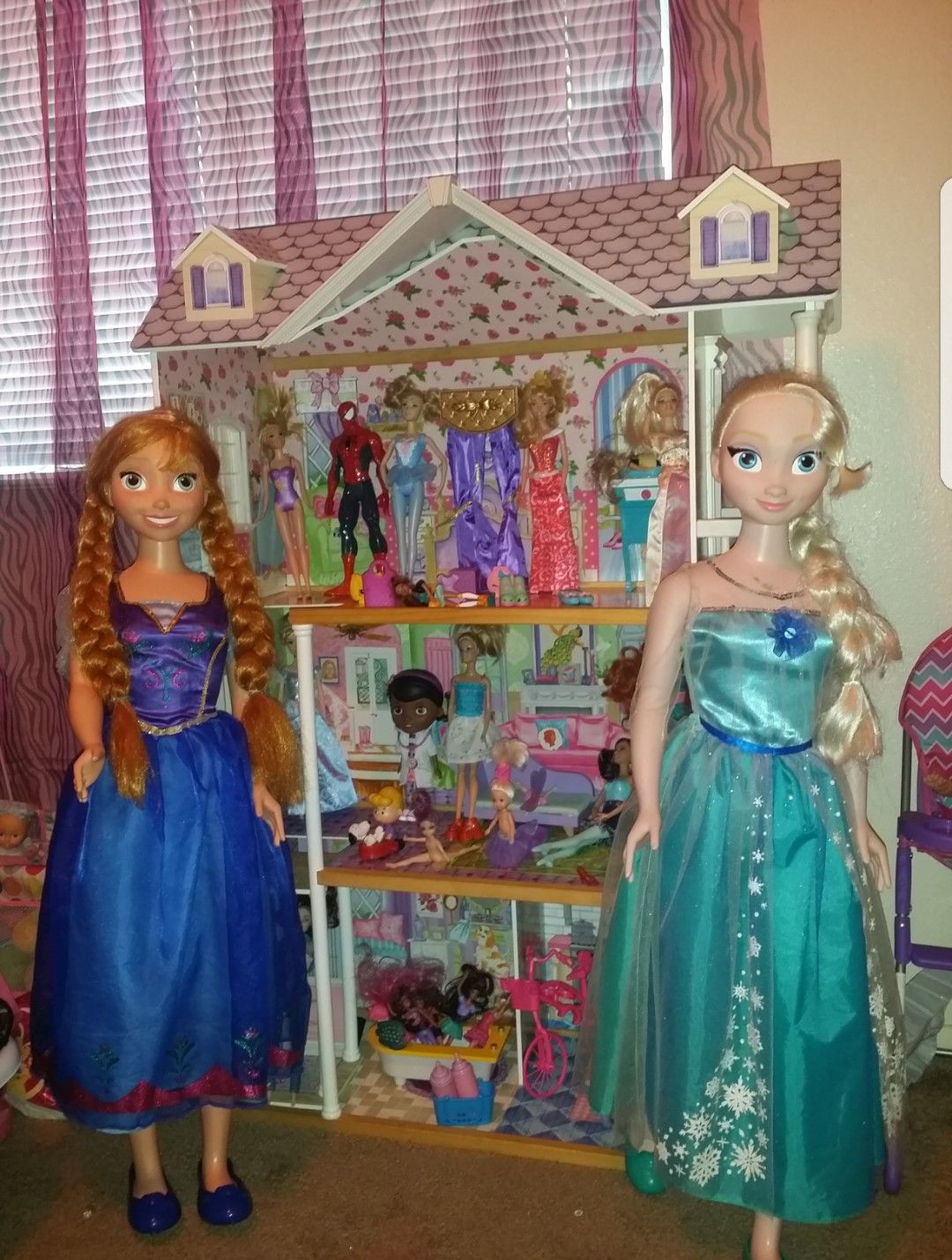 Anna and Elsa doll 3ft tall