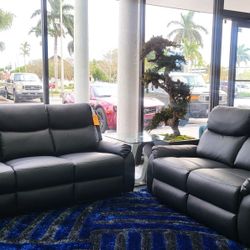 Pre-Black Friday Sale Black Reclining Sofa And Love Now $999/Friday Sofá reclinable negro y Love Now $ 999