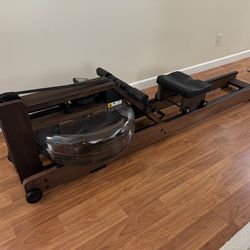 WaterRower - Perfect Condition - Walnut