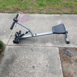 Sunny Compact Adjustable Rowing Machine 