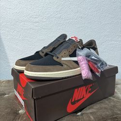 Jordan 1 Low Travis Scott 
