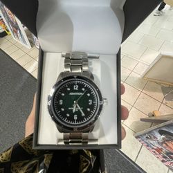 men’s silver watch 
