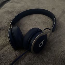 Beats By Dre.