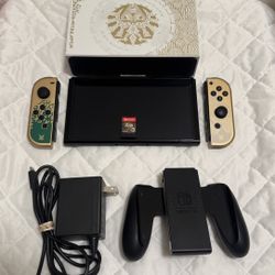 Nintendo Switch OLED Zelda TOTK Edition Bundle – Excellent Condition