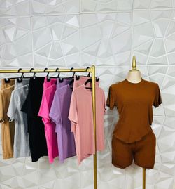 Set nuevos Size mediano y grandes $15