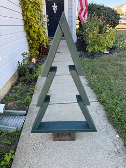 Wooden Christmas Tree  Display