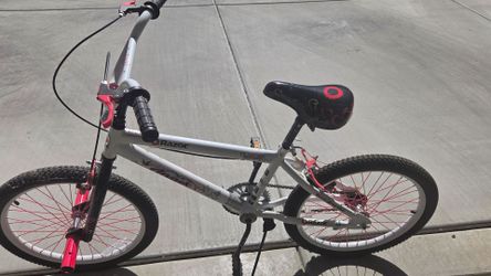 Razor angel girls bike excellent condition