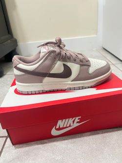 DUNK LOW SILT RED/MALT PALE size 7 womens