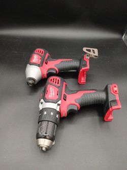 Milwaukee drill set