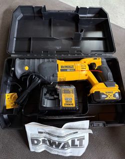 DeWalt saw/impact drill combo