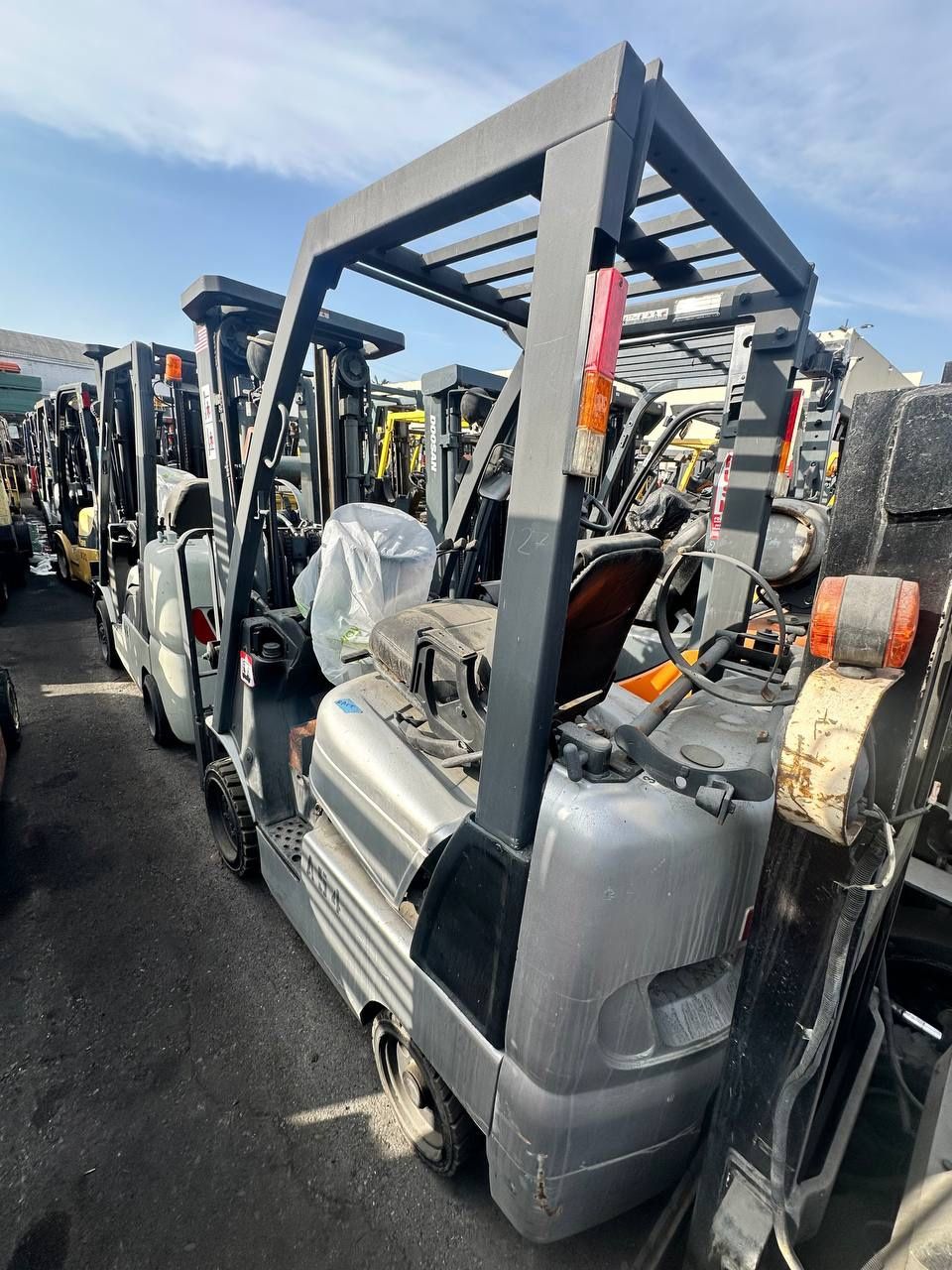 Nissan 3 Stages 4000 Lbs Forklift