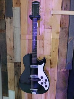 Vintage 1960s Silvertone Stratotone Electric Guitar 