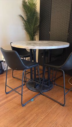 Dining set