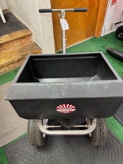 SPYKER 88 SERIES COMMERCIAL SPREADER