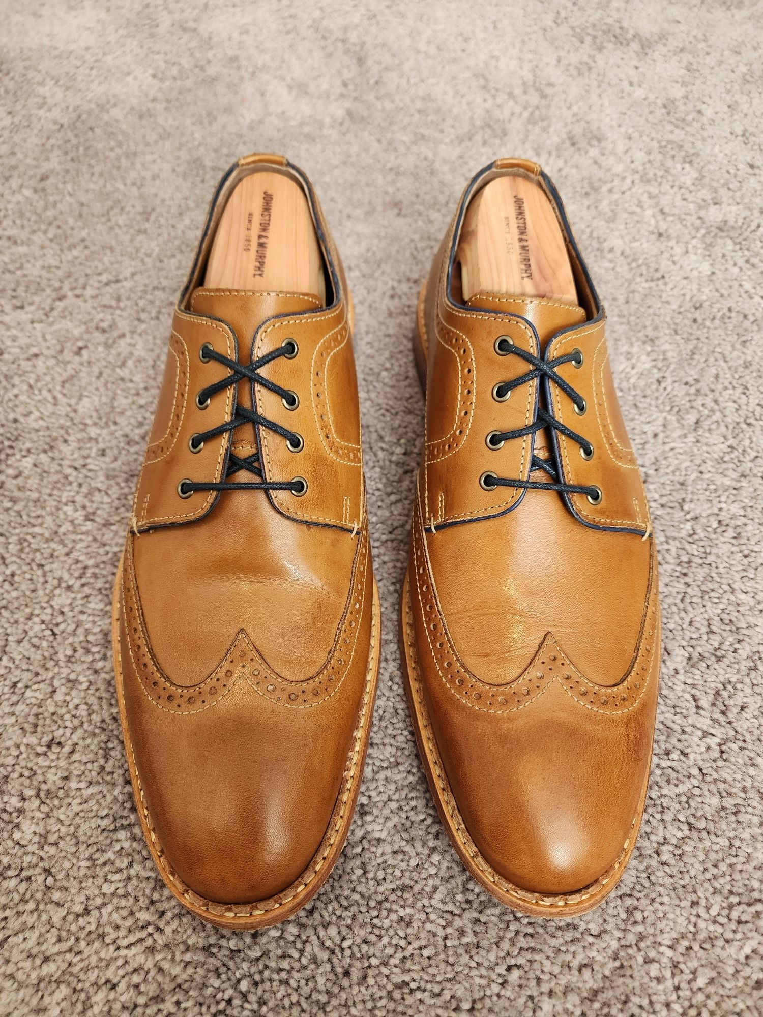 J&M Tan Leather Wingtips Size 10.5