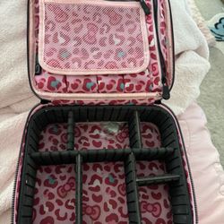 hello Kitty Makeup Carrier 