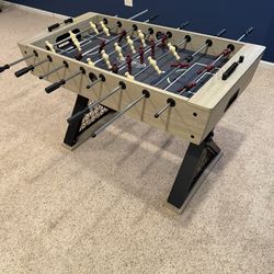 ⚽ Foosball Table + Set of Playable Soccer Balls – Excellent Condition! — $150 OBO