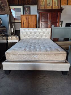 Queen size bed