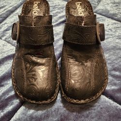 Bolo Clog Shoes. Size 7
