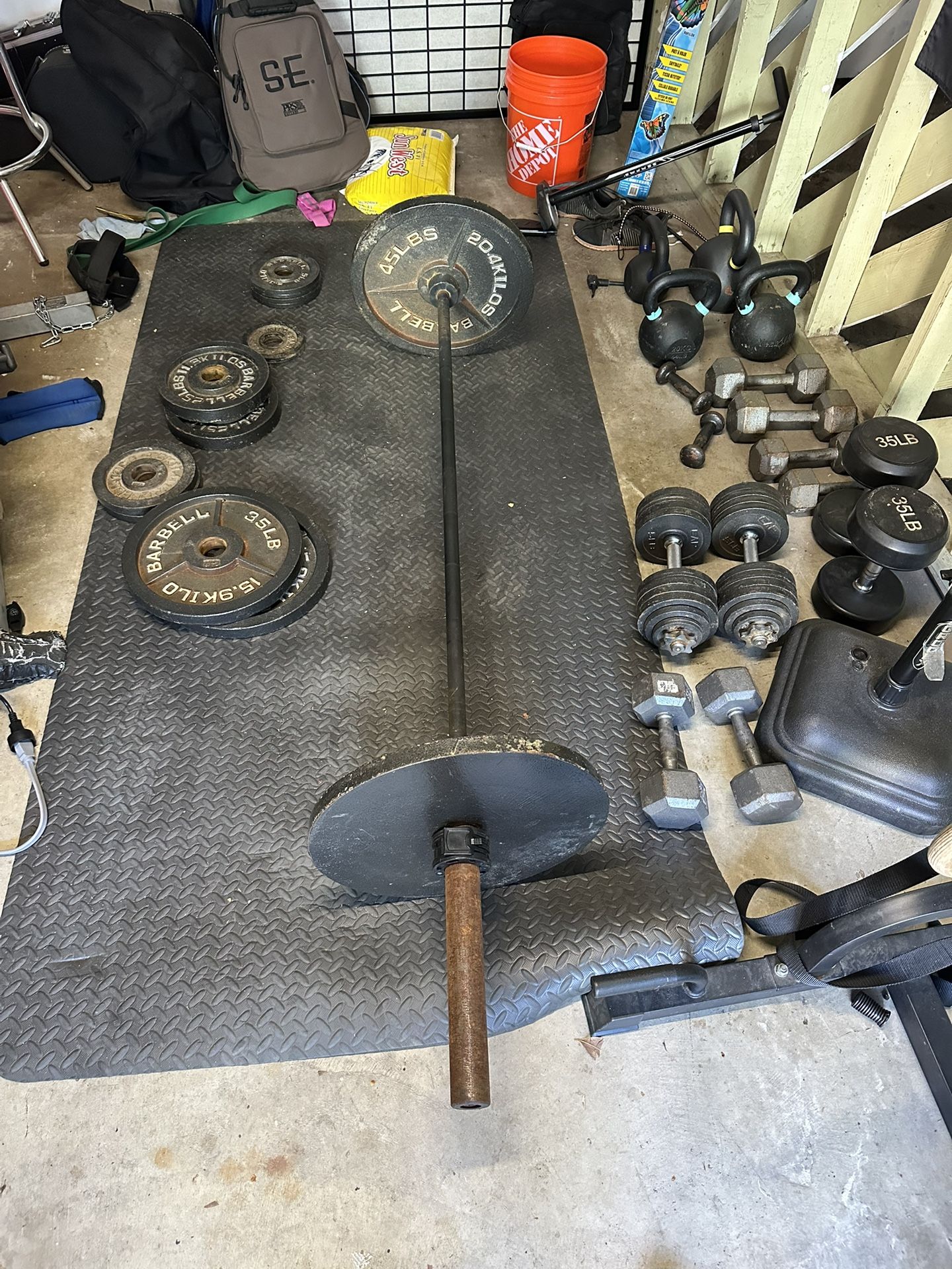 Barbell, Plates and Bench 300lbs
