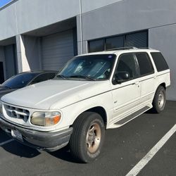 1998 Ford Explorer