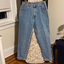 Men’s Levi’s Loose Jeans